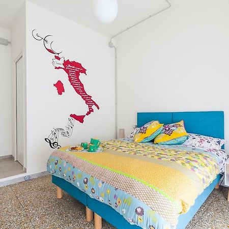 Bed and Breakfast Vino E Vinili Roma Exterior foto